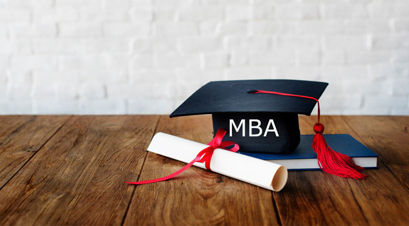 Học MBA hay thạc sĩ chuyên ngành